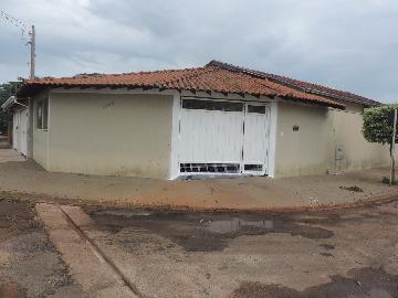 Alugar Casas / Padrão em Olímpia. apenas R$ 1.500,00