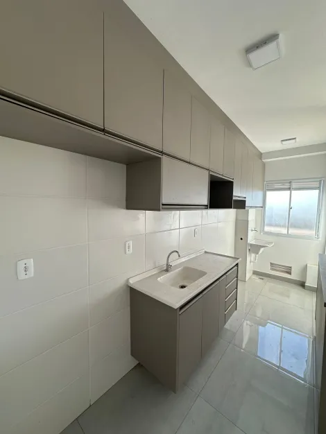 Apartamento disponível para locação.